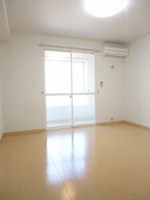 のマンスリーマンション・ウィークリーマンション「パークサイド　Ⅰ 103・洋室(No.1297379)」メイン画像