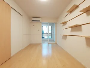 のマンスリーマンション・ウィークリーマンション「ラパン町村　Ⅱ 101・洋室(No.1297424)」メイン画像