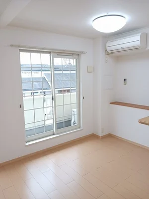 のマンスリーマンション・ウィークリーマンション「アレグリアⅡ棟 202・洋室(No.1297463)」メイン画像