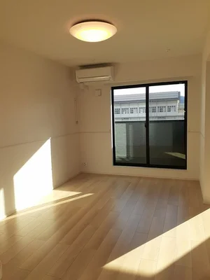 のマンスリーマンション・ウィークリーマンション「メゾンルミネ五個荘Ⅲ 201・洋室(No.1297473)」メイン画像