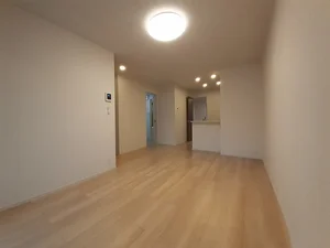 のマンスリーマンション・ウィークリーマンション「ラ　フォーレ　Ｔｏｍｉｎａｇａ 102・洋室(No.1297514)」メイン画像