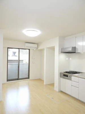 のマンスリーマンション・ウィークリーマンション「カルムガーデン 102・洋室(No.1297640)」メイン画像