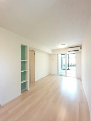 のマンスリーマンション・ウィークリーマンション「Ｎａｇｏｍｉ　Ⅳ 101・洋室(No.1297645)」メイン画像