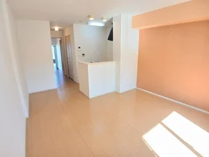 佐賀県のマンスリーマンション・ウィークリーマンション「ＬＩＢＥＲＴＹ　ＣＯＵＲＴ 102・洋室(No.1297707)」メイン画像