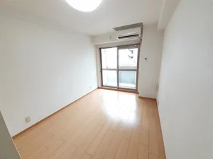 西宮駅（兵庫県）のマンスリーマンション・ウィークリーマンション「ラ　ヴィータ 303・洋室(No.1297953)」メイン画像