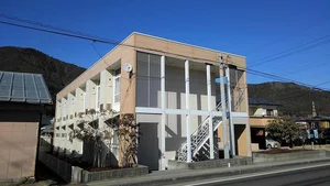 国民健康保険富士吉田市立病院周辺のマンスリーマンション・ウィークリーマンション「レオパレスシェソア 101(No.1298152)」メイン画像