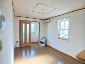 のマンスリーマンション・ウィークリーマンション「ベルソレイユ弐番館 201・洋室(No.1298266)」メイン画像