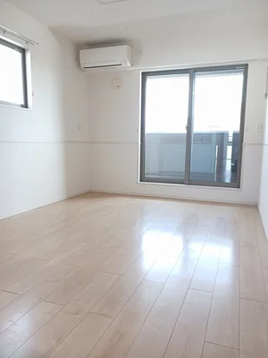 のマンスリーマンション・ウィークリーマンション「ホクラニ 201・洋室(No.1298398)」メイン画像