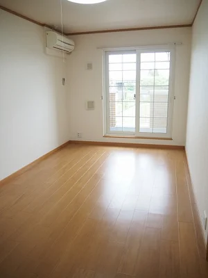 中新川郡上市町のマンスリーマンション・ウィークリーマンション「エレガンス・フィオーレ 202・洋室(No.1298551)」メイン画像