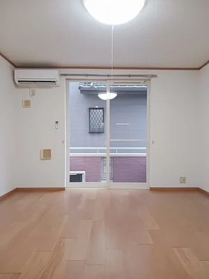 のマンスリーマンション・ウィークリーマンション「コルソ　セレノ 103・洋室(No.1298583)」メイン画像