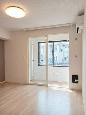 のマンスリーマンション・ウィークリーマンション「ラ・ブリエ布袋 105・洋室(No.1298598)」メイン画像