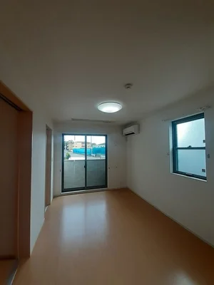 のマンスリーマンション・ウィークリーマンション「アンジュールＡＲＩＤＡ　Ⅰ 106・洋室(No.1298673)」メイン画像