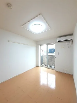 のマンスリーマンション・ウィークリーマンション「ワイズＫＭ 103・洋室(No.1298700)」メイン画像