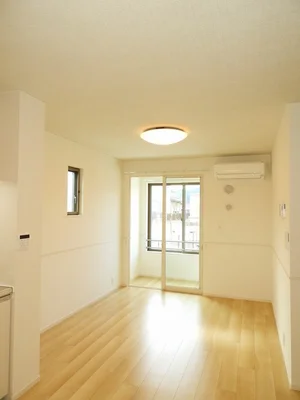 のマンスリーマンション・ウィークリーマンション「ブルー　ノトス 104・洋室(No.1298743)」メイン画像