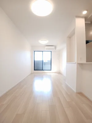 のマンスリーマンション・ウィークリーマンション「メリッサⅢ 202・洋室(No.1298747)」メイン画像