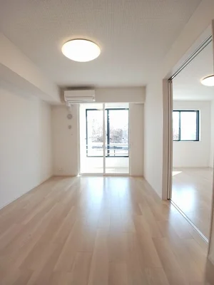 のマンスリーマンション・ウィークリーマンション「メリッサⅣ 102・洋室(No.1298754)」メイン画像