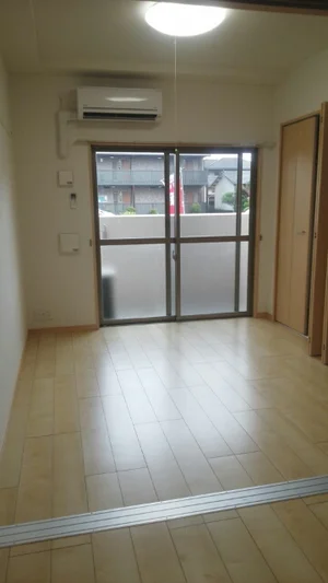 のマンスリーマンション・ウィークリーマンション「サンセール宮ノ陣 106・洋室(No.1298787)」メイン画像