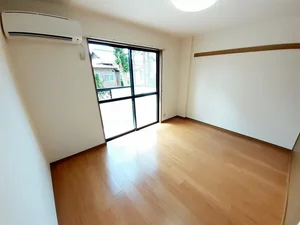 のマンスリーマンション・ウィークリーマンション「グランベールＭａｋｏｔｏ 102・洋室(No.1298801)」メイン画像