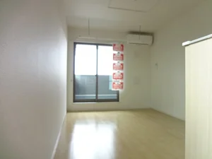 のマンスリーマンション・ウィークリーマンション「ガーデンコート　柾 203・洋室(No.1298964)」メイン画像