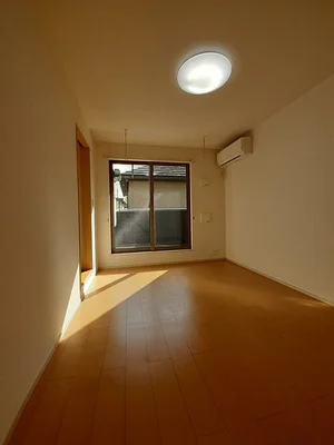 のマンスリーマンション・ウィークリーマンション「ぶどうの木 202・洋室(No.1298985)」メイン画像