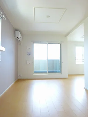 のマンスリーマンション・ウィークリーマンション「藍らんどこくふＣ 202・洋室(No.1299150)」メイン画像