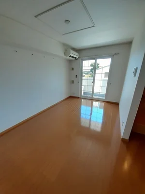 津市のマンスリーマンション・ウィークリーマンション「フォレスタ　ロヴィーネ　２ 102・洋室(No.1299158)」メイン画像