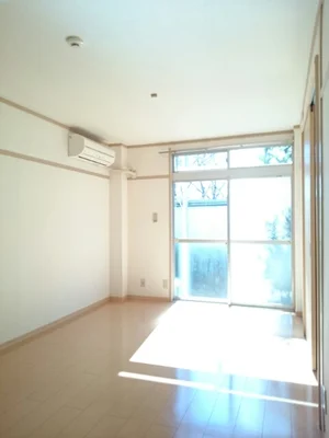 のマンスリーマンション・ウィークリーマンション「ハイツタカソノ 101・洋室(No.1299411)」メイン画像