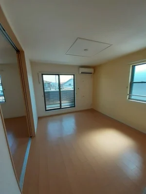 高茶屋駅（三重県）のマンスリーマンション・ウィークリーマンション「サニー・カーサⅠ 201・洋室(No.1299448)」メイン画像