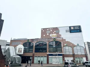 ユナイテッドシネマ札幌（徒歩8分）