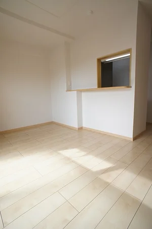 のマンスリーマンション・ウィークリーマンション「ゾーネンブルーメ・ノイン 204・洋室(No.1299791)」メイン画像