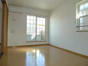 のマンスリーマンション・ウィークリーマンション「サングレイス　Ⅱ 201・洋室(No.1299823)」メイン画像