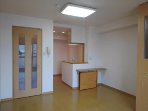 のマンスリーマンション・ウィークリーマンション「アンソレイエ　（前裁町） 501・洋室(No.1300014)」メイン画像