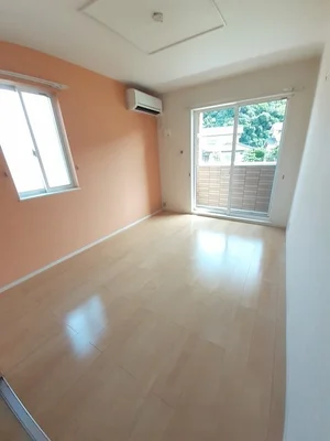 のマンスリーマンション・ウィークリーマンション「サン　グレイス　ヴィラ 104・洋室(No.1300101)」メイン画像