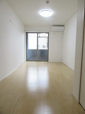 のマンスリーマンション・ウィークリーマンション「エメ・ソレイユ 103・洋室(No.1300148)」メイン画像