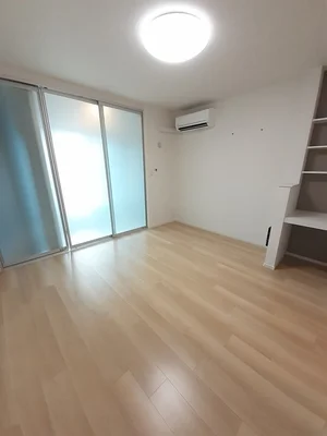 のマンスリーマンション・ウィークリーマンション「Ｄ．ＫｏＫｏｎａ　Ａ 103・洋室(No.1300157)」メイン画像