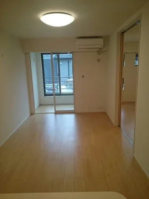 のマンスリーマンション・ウィークリーマンション「ヴァイオレット　Ⅰ 203・洋室(No.1300365)」メイン画像