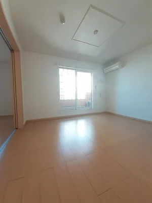 のマンスリーマンション・ウィークリーマンション「メゾン甲安 201・洋室(No.1300383)」メイン画像