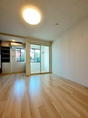 のマンスリーマンション・ウィークリーマンション「ル・ポン 102・洋室(No.1300438)」メイン画像