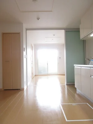 のマンスリーマンション・ウィークリーマンション「カレント　ステージ 102・洋室(No.1300551)」メイン画像