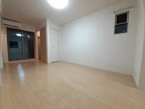 のマンスリーマンション・ウィークリーマンション「ＬＹＮＸ　ＣＯＵＲＴ 101・洋室(No.1300785)」メイン画像