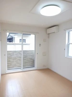 のマンスリーマンション・ウィークリーマンション「ラディーチェ 106・洋室(No.1300803)」メイン画像