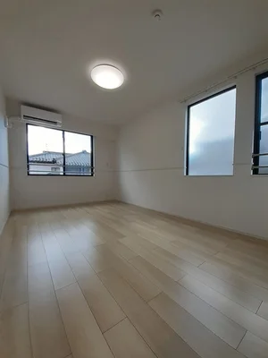 のマンスリーマンション・ウィークリーマンション「アッセンブル 302・洋室(No.1300812)」メイン画像