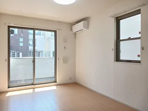 のマンスリーマンション・ウィークリーマンション「Ｃｒｅａｔｉｏｎ　Ⅱ 106・洋室(No.1300835)」メイン画像