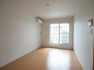 のマンスリーマンション・ウィークリーマンション「リバーサイドヴィラ 202・洋室(No.1300879)」メイン画像