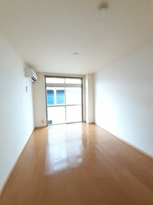 のマンスリーマンション・ウィークリーマンション「プライムハイツＢ 104・洋室(No.1300980)」メイン画像