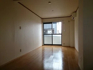 のマンスリーマンション・ウィークリーマンション「ジョイフル　Ⅰ 103・洋室(No.1301021)」メイン画像