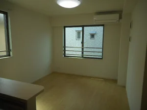 のマンスリーマンション・ウィークリーマンション「ポルト　ボヌール　鶴見緑地 201・洋室(No.1301090)」メイン画像