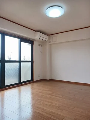 岡山市中区のマンスリーマンション・ウィークリーマンション「スカイマンション 302・洋室(No.1301123)」メイン画像