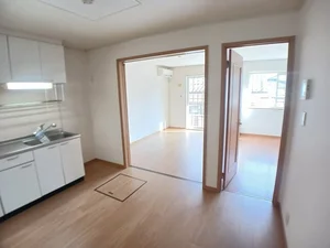 佐賀県のマンスリーマンション・ウィークリーマンション「ＦＯＲＥＳＴ北の浦Ｂ 102・洋室(No.1301236)」メイン画像