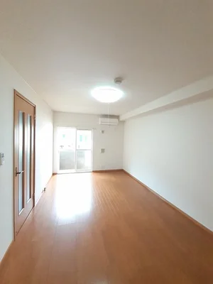 のマンスリーマンション・ウィークリーマンション「パラクレイシス 102・洋室(No.1301524)」メイン画像